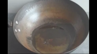 铁锅容易生锈，长期使用有安全隐患吗？铁锅如何除锈？
