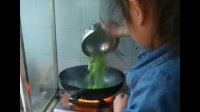 为什么让孩子养成做家务的习惯，可以提高他们的情商？