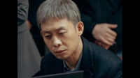 高承勇当然想考飞行员，儿子就继承了他的愿望，读的航空学校，现在某飞机设计研究所？