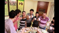 有人说“到饭点，才喊你的饭局，除非是铁哥们，否则别去” 为什么？